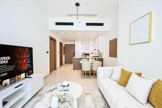 Modern 1BR Fully Furnished with Balcony and Gym - 0