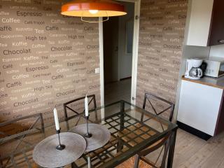 Fjord Apartments & Hostel Rooms - Lysekil - 1
