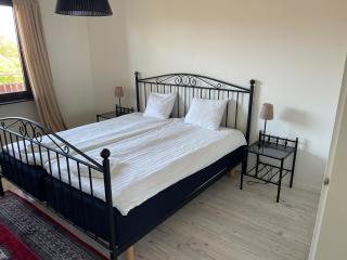 Fjord Apartments & Hostel Rooms - Lysekil - 6
