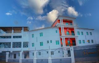 HomeWorth Hotel - Efiran - 4