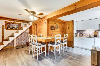 10 Mi to Newfoundland Lake Updated Forest Retreat - - 5