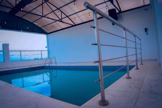 HomeWorth Hotel - 1