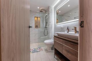 CB1531 | Confort premium: cama King y balcón - 1