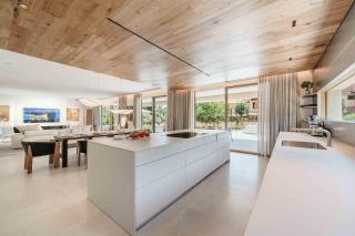 Gotmar Beach Is A Modern - 2