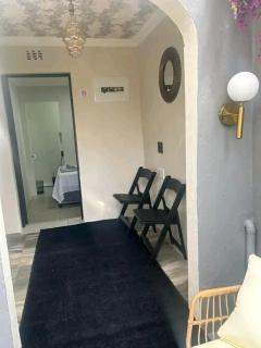 Honey Resta Guesthouse - 5