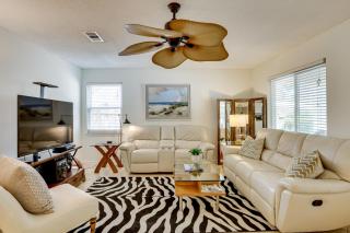 Centrally Located St Simons Island Getaway! - 0