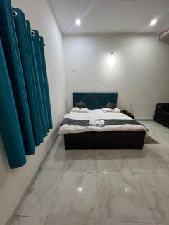 Mayur Hotel Near IMT College, Faridabad - 1