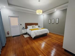 3 Cradock Road - - 2