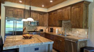KBM Resorts NEW PROPERTY Bristlecone Beautifully updated Easy Access to Deer Valley Private Hot Tub Gas Fireplace Main Street BCT-501 - Park City - 7