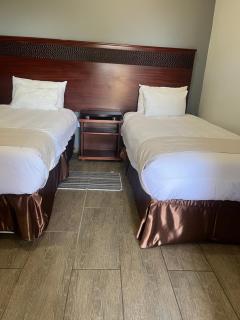 Tlou- Sejie Hotel - Palapye - 7