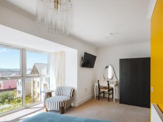 Crescent House - Haverfordwest - 1