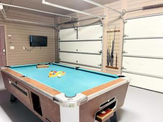 Spacious duplex short walk to the beach shared Pool - Myrtle Beach - 7