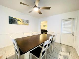 Spacious duplex short walk to the beach shared Pool - Myrtle Beach - 5