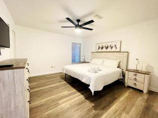 Spacious duplex short walk to the beach shared Pool - Myrtle Beach - 1