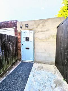 Rooms FG - Luton - 1