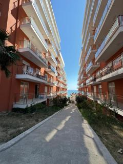 Sea View Hotel Shengjin - Shëngjin - 0