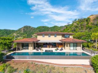 Serene Oceanview Villa with Pool - 9