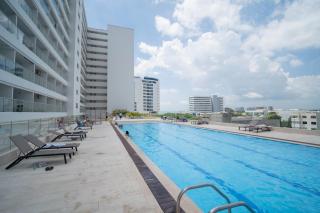 New Apto Beach Front & Close to Airport - 5