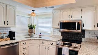 Charming Home - Pet Friendly - 4 Blocks from Beach - Myrtle Beach - 7