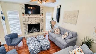 Charming Home - Pet Friendly - 4 Blocks from Beach - Myrtle Beach - 3