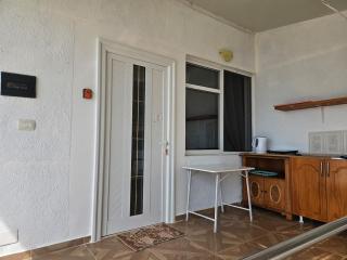 Friends guesthouse - Vlora - 1