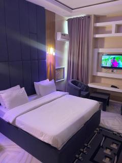 De Ross Hotel & Suite - Mama - 3