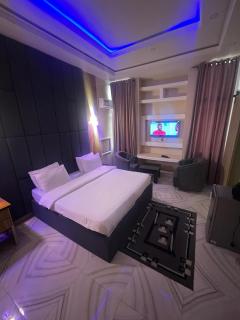 De Ross Hotel & Suite - Mama - 2
