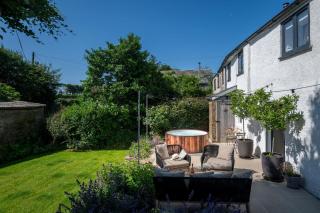 Moorstone - Salcombe - 0