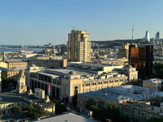 Baku Holiday Luxe Family Apartment - Baku - 9