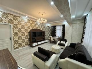 Baku Holiday Luxe Family Apartment - Baku - 6