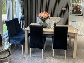 Loluke Lodge on The Lake - Carnforth - 7
