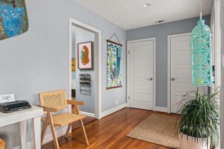 Canary Haus Walk to Main Pet friendly Firepit - 4