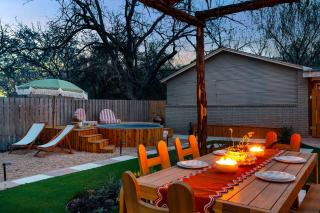 Close to Main Hot tub Cowboy Pool Fire Pit - 7