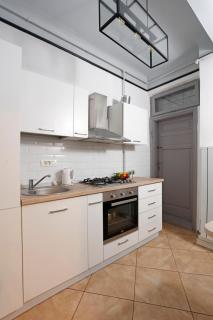 3 bdrm apartment near OLD TOWN - Bucharest - 2