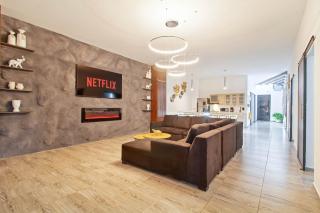 6 bedroom with Jacuzzi 1 block from LLeras P10 - Medellín - 9