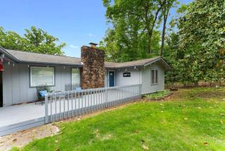 5 BR lakefront home with swim dock bunk room High Speed WiFi - 9