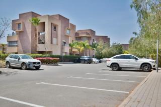 Jade Haven 2 Bed Apt golf view - 8