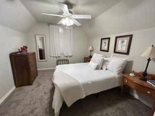 The Texas Bluebonnet Home in Historic McKinney - McKinney - 5