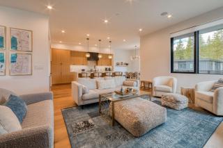 Twilight Run at Palisades by Tahoe Getaways - Pet-Friendly 3BR w EV Charger & Ski Shuttle - 6
