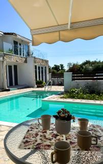 Oasis by the Pool - 1