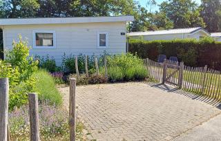 4 Bedroom Cozy Home In Heinkenszand - 1