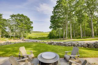 Spacious Kennebunkport Home with View, 2 Mi to Beach - Kennebunkport - 9