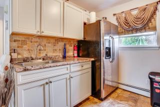 8 Mi to Long Beach Cozy Apt with Fenced Yard! - Baldwin - 2