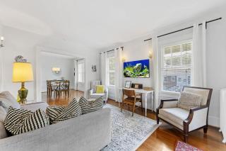 Elegant 1BR in Elizabeth with Covered Porch - 5