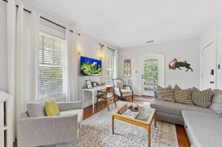 Elegant 1BR in Elizabeth with Covered Porch - Charlotte - 4