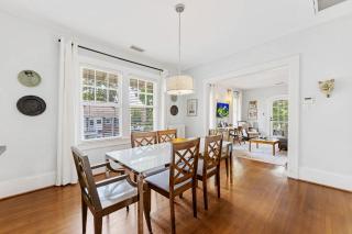 Elegant 1BR in Elizabeth with Covered Porch - Charlotte - 1