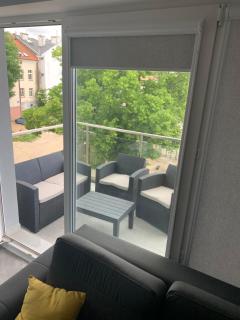 Nowoczesny apartament z dużym tarasem i widokiem na jezioro - Giżycko - 2