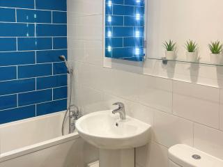 The Holiday House - Benllech - 2