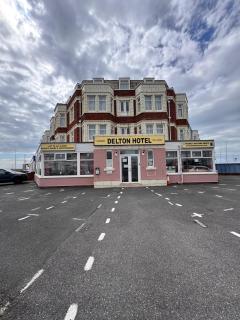 OYO Delton Hotel Blackpool Pleasure Beach - Blackpool - 0
