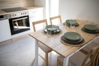 Modern Apartment in Prešov - Steps from DownTown & Parking - Prešov - 8